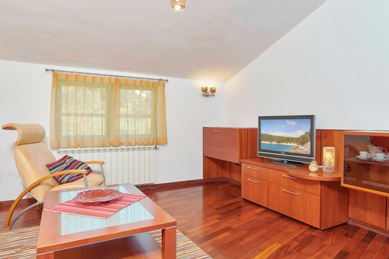 Villa Giardina Apartments Vinkuran Eksteriør billede