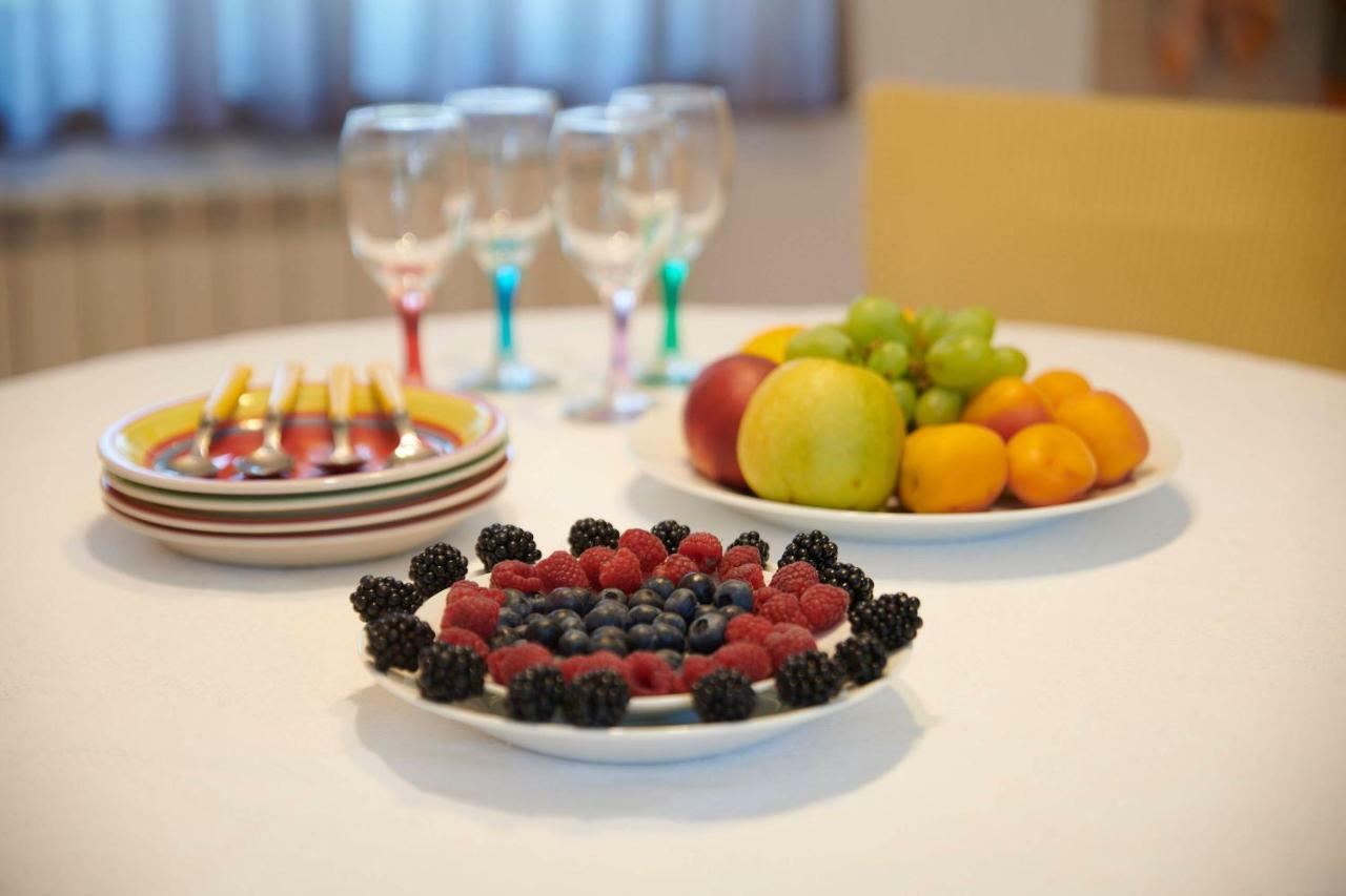 Villa Giardina Apartments Vinkuran Eksteriør billede