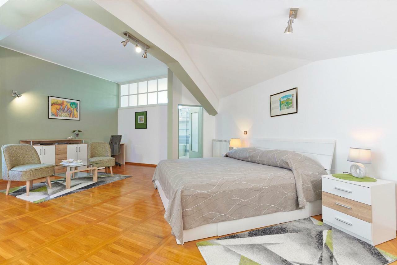 Villa Giardina Apartments Vinkuran Eksteriør billede