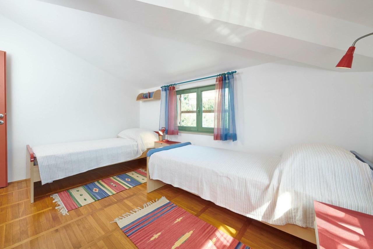Villa Giardina Apartments Vinkuran Eksteriør billede